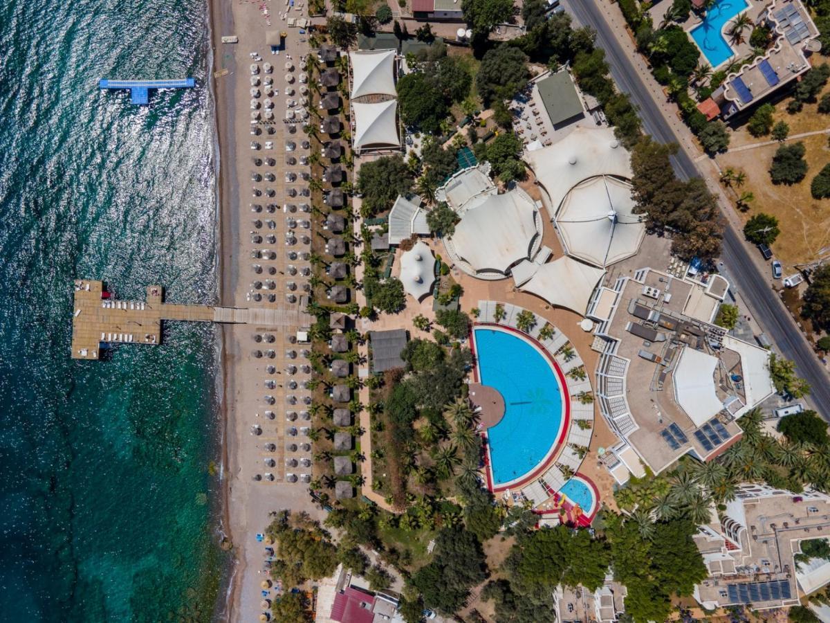 Latanya Park Resort Yaliciftlik Exteriör bild