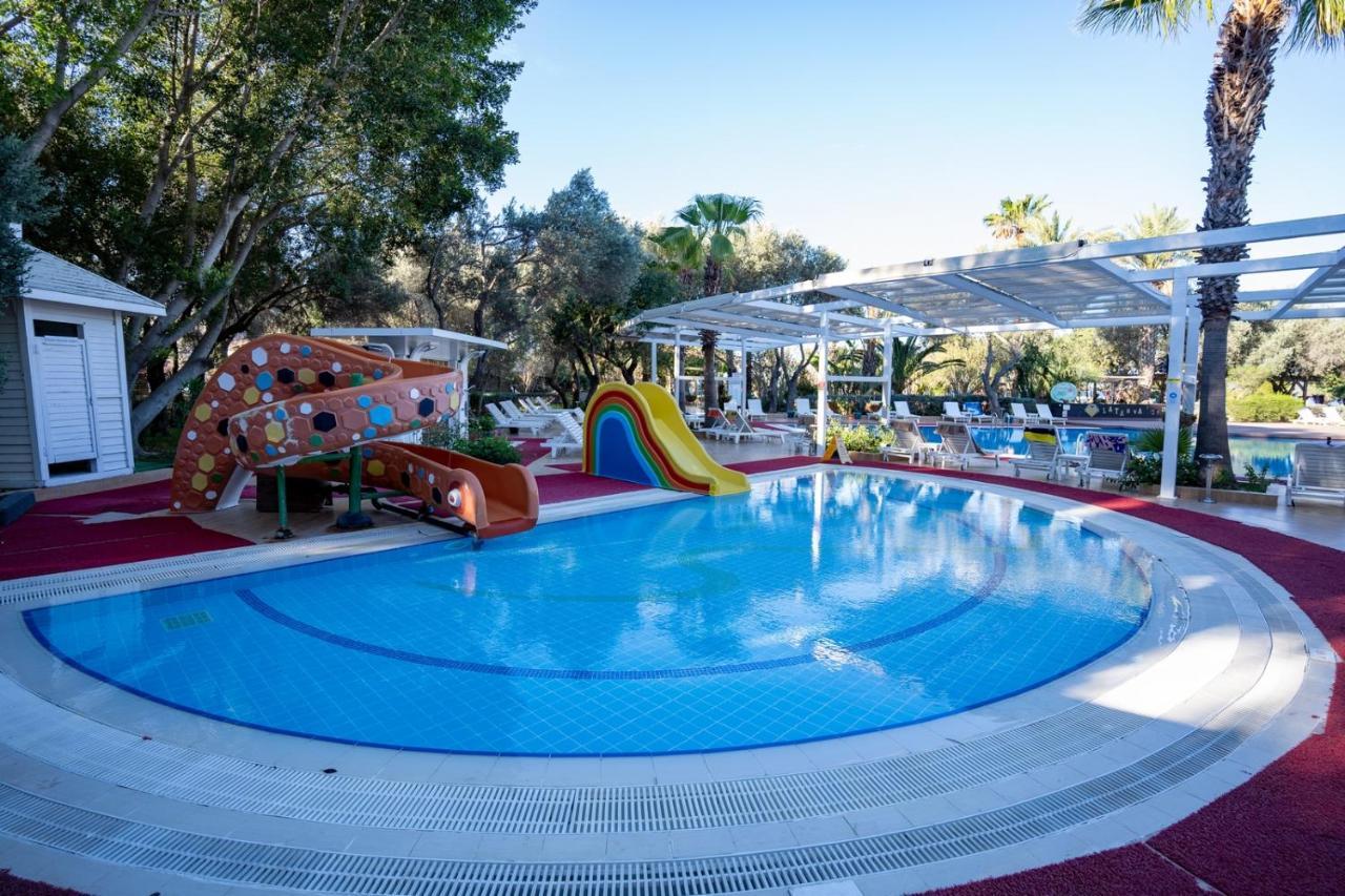 Latanya Park Resort Yaliciftlik Exteriör bild