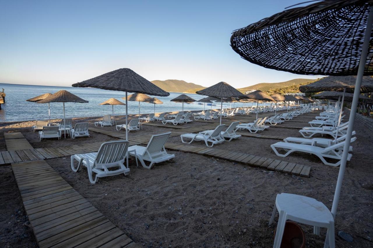 Latanya Park Resort Yaliciftlik Exteriör bild