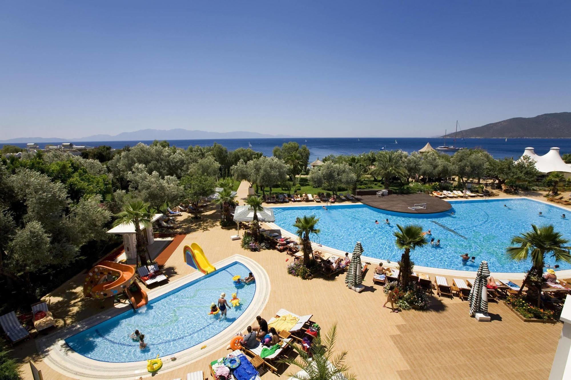 Latanya Park Resort Yaliciftlik Exteriör bild